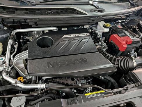Used 2025 Nissan Rogue SV FWD image 29