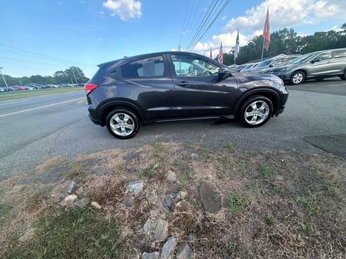 Used 2016 Honda HR-V EX image 13