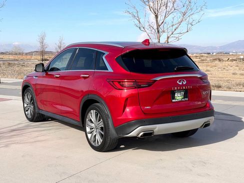 Used 2022 INFINITI QX50 Sensory image 8