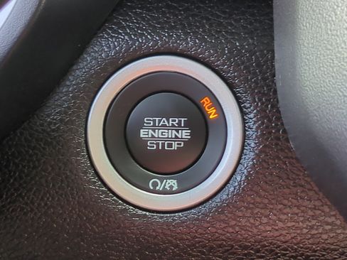 Used 2025 RAM 2500 Laramie AWD/4WD image 19