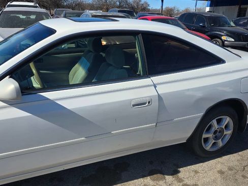 Used 2000 Toyota Solara SE image 2
