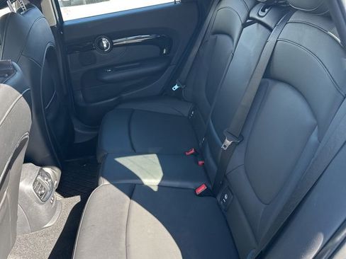 Used 2022 MINI Cooper Clubman S image 11