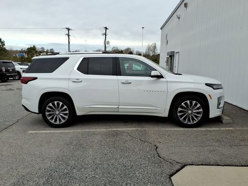 Used 2022 Chevrolet Traverse Premier w/ LPO, Floor Liner Package image 2