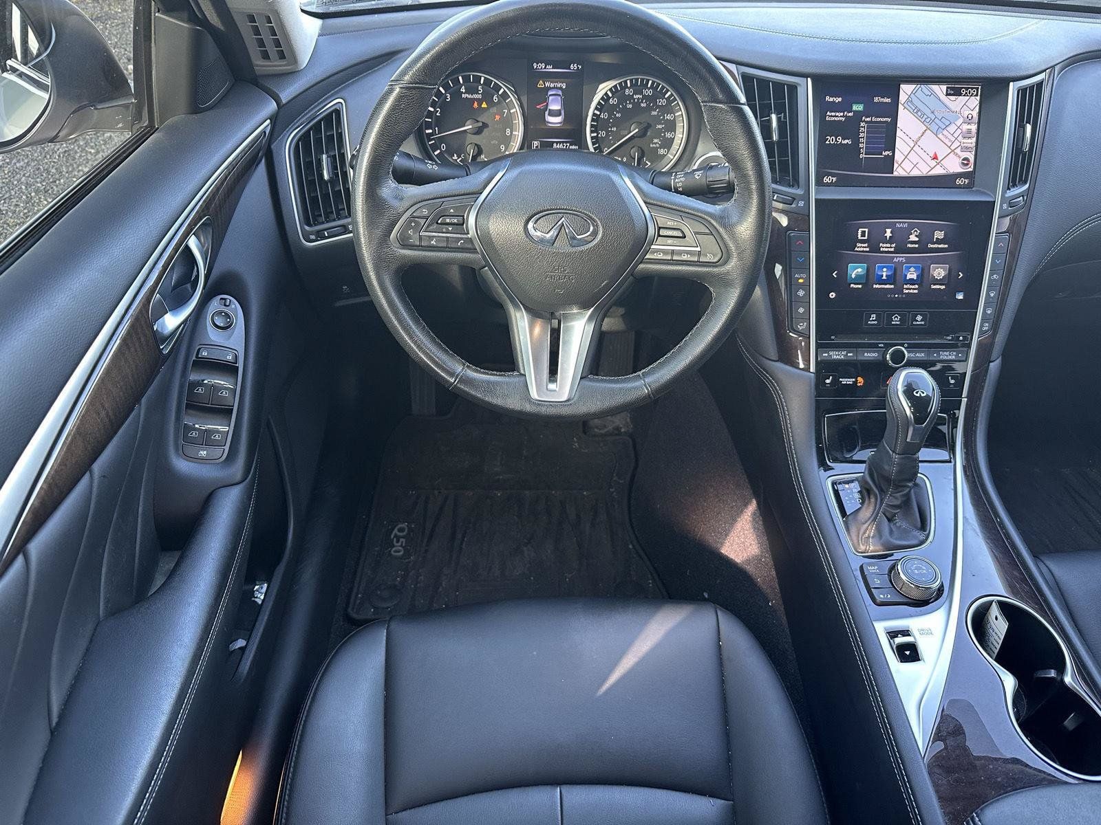 Used 2018 INFINITI Q50 Luxe w/ Essential Package (3.0T Luxe) AWD/4WD image 12
