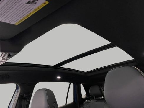 New 2026 Volkswagen Tiguan SE R-Line image 27