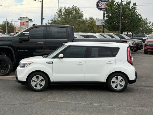Used 2016 Kia Soul FWD image 38