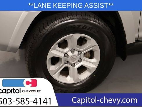 Used 2024 Toyota 4Runner SR5 Premium image 6