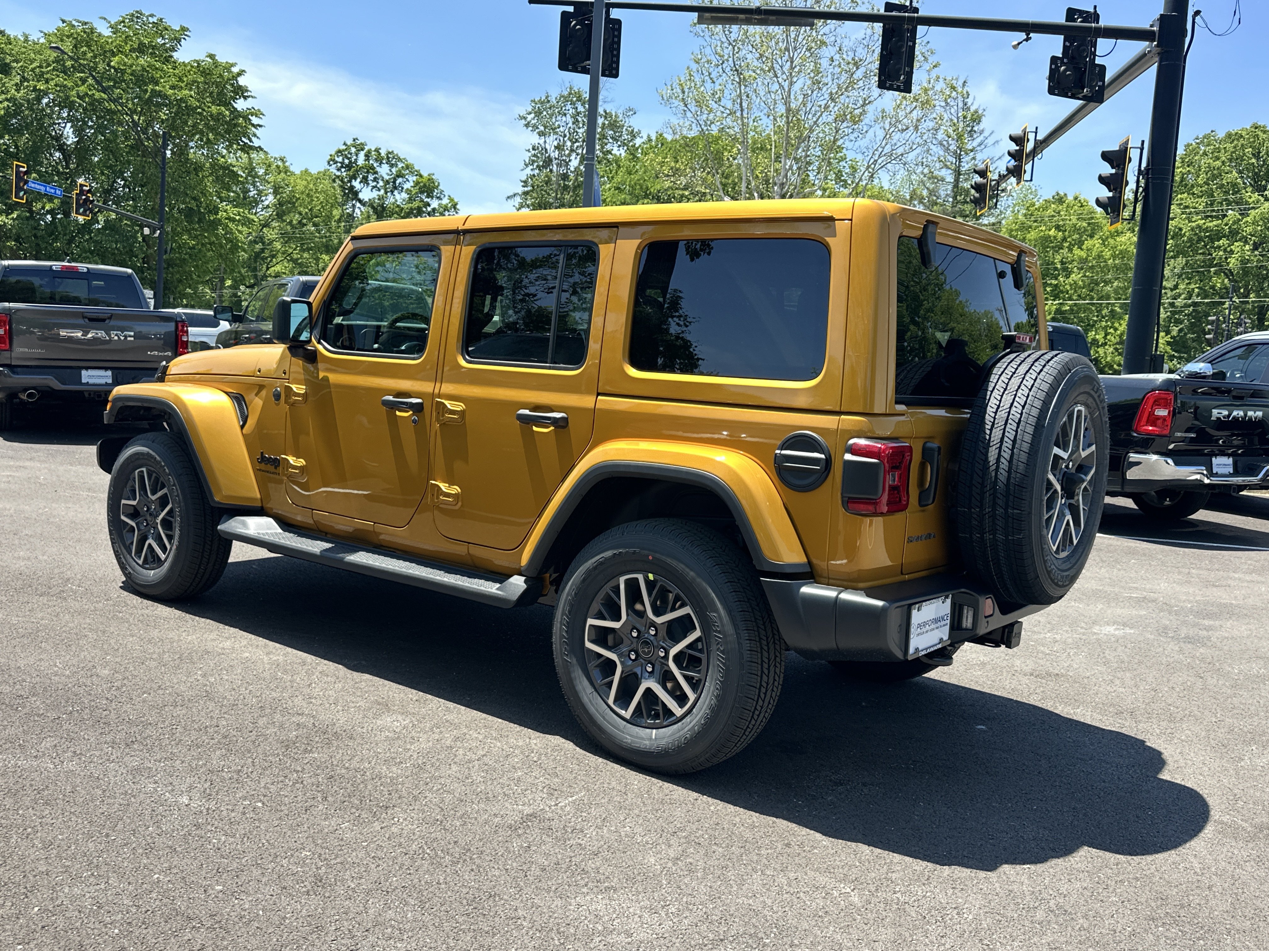 New 2026 Jeep Wrangler Unlimited Sahara AWD/4WD image 24