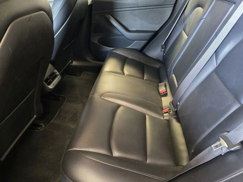 Used 2018 Tesla Model 3 Long Range RWD image 12