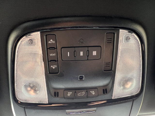 Used 2025 Dodge Durango GT AWD/4WD image 36