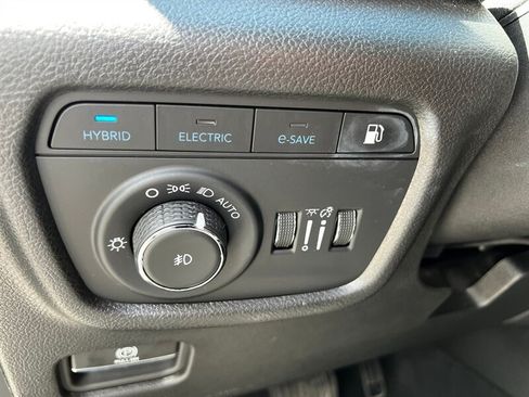 Used 2024 Jeep Grand Cherokee Limited 4xe AWD/4WD image 32