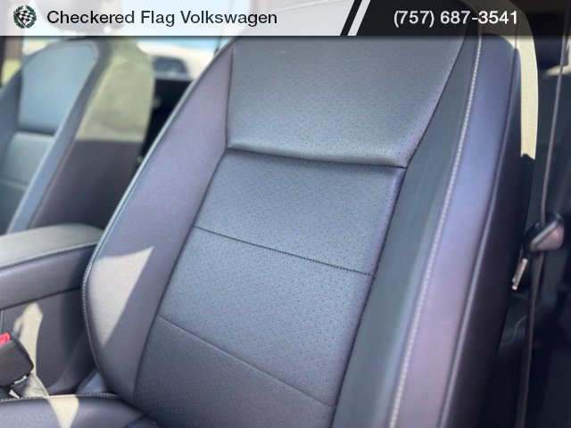 Used 2021 Volkswagen Tiguan SE w/ Panoramic Sunroof Package AWD/4WD image 22