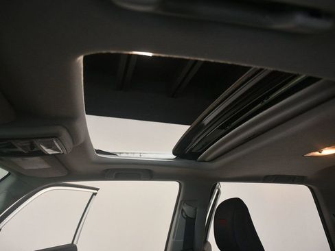 Used 2020 Toyota 4Runner TRD Off-Road Premium w/ Moonroof Package AWD/4WD image 8