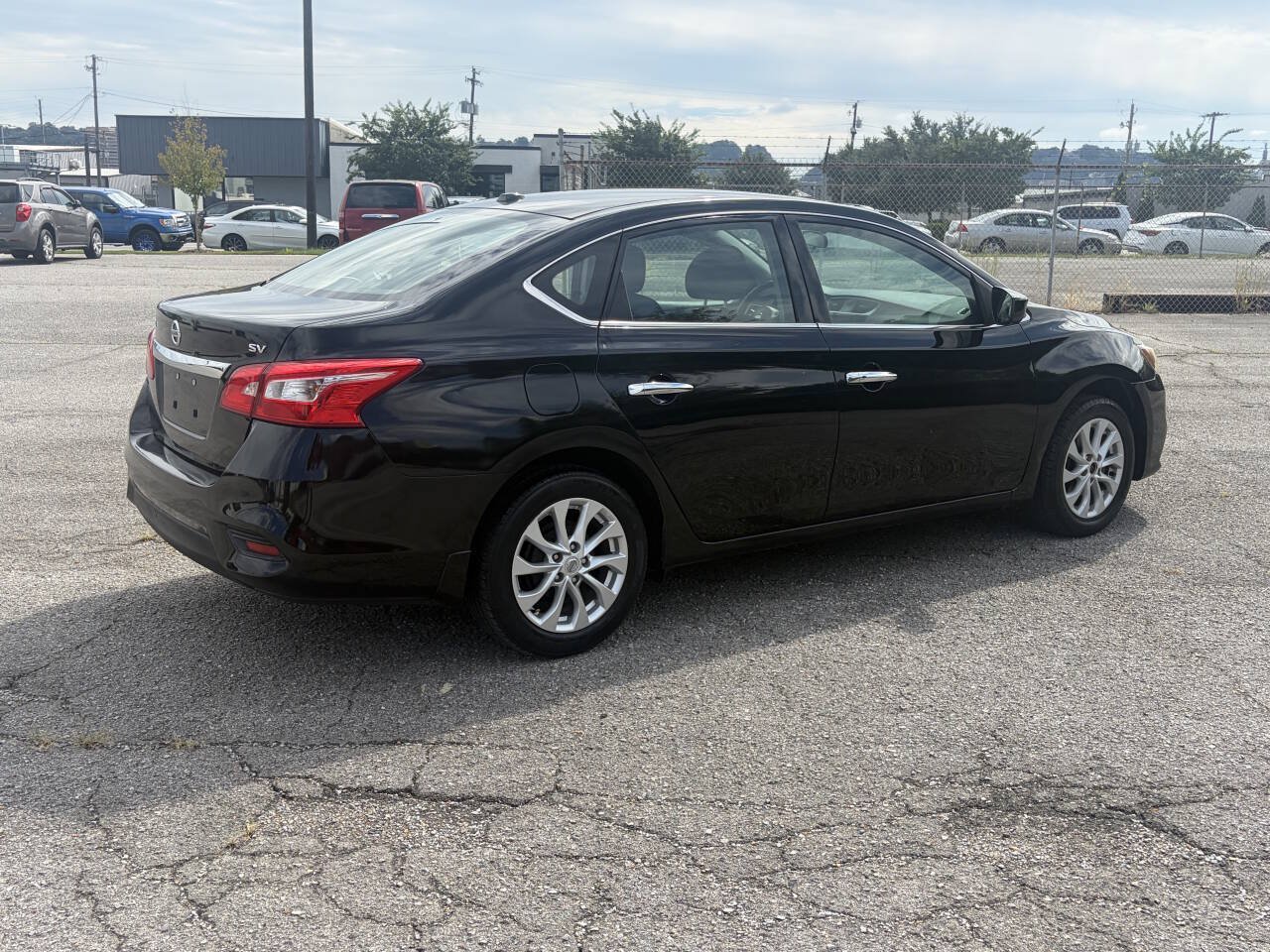 Used 2019 Nissan Sentra SV FWD image 5