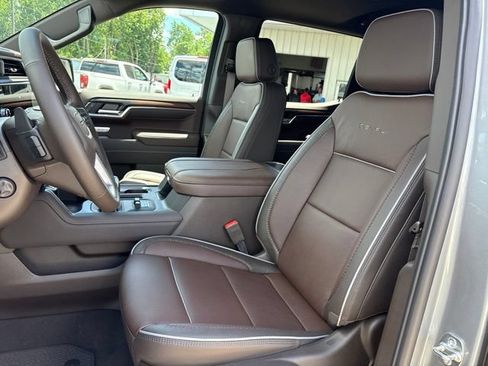 New 2026 GMC Sierra 1500 Denali AWD/4WD image 13