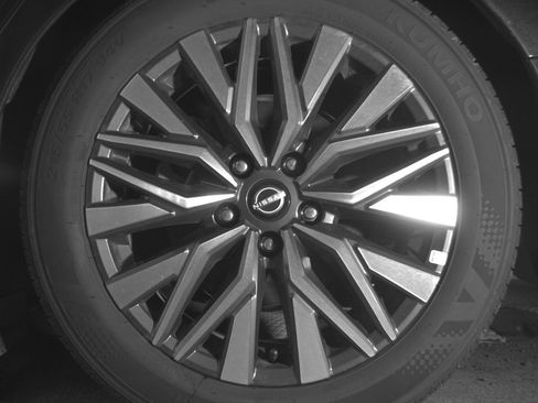 Used 2026 Nissan Altima 2.5 SV FWD image 12