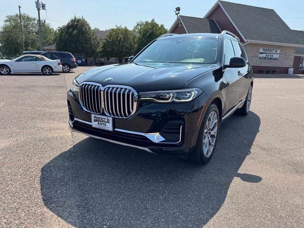 Used 2019 BMW X7 xDrive40i w/ Cold Weather Package AWD/4WD image 11