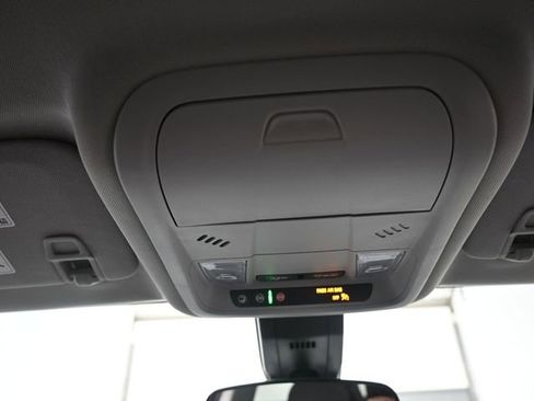 Used 2024 Chevrolet Equinox LT image 12