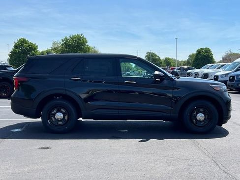 New 2026 Ford Explorer 4WD Police Interceptor w/ Ready For The Road Package image 39