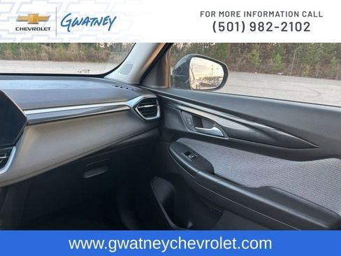 Used 2024 Chevrolet TrailBlazer LT w/ Driver Confidence Package image 24