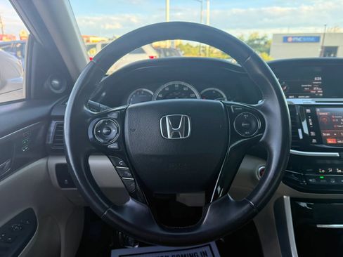 Used 2017 Honda Accord EX-L image 24