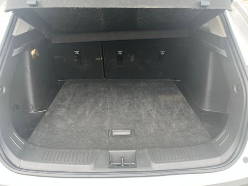 Used 2025 Chevrolet Trax LT FWD image 30