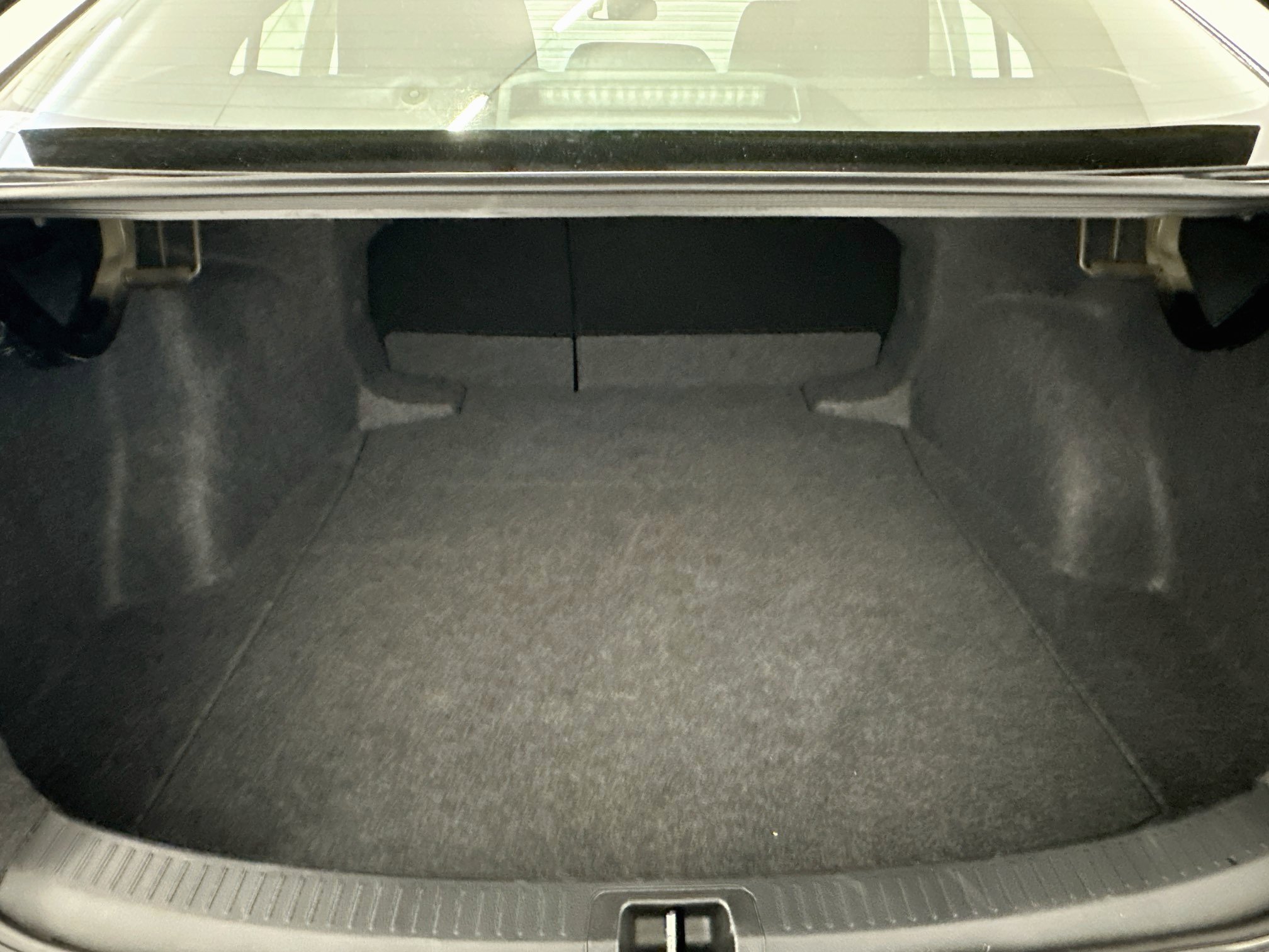Used 2026 Toyota Corolla LE FWD image 30