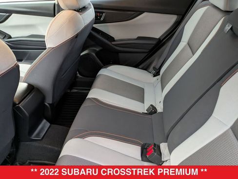 Used 2022 Subaru Crosstrek 2.0i Premium w/ Moonroof Package image 33