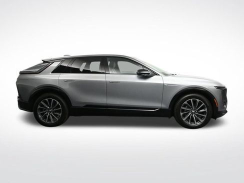 Certified 2026 Cadillac Lyriq Sport AWD/4WD image 6