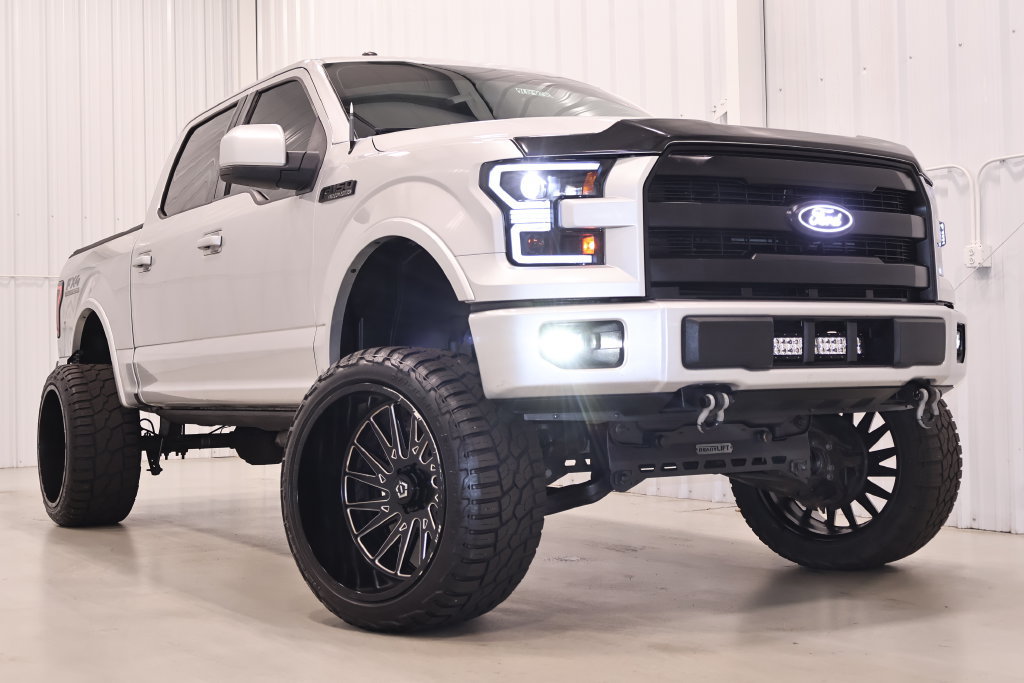 Used 2015 Ford F150 XLT w/ Equipment Group 302A Luxury AWD/4WD image 41
