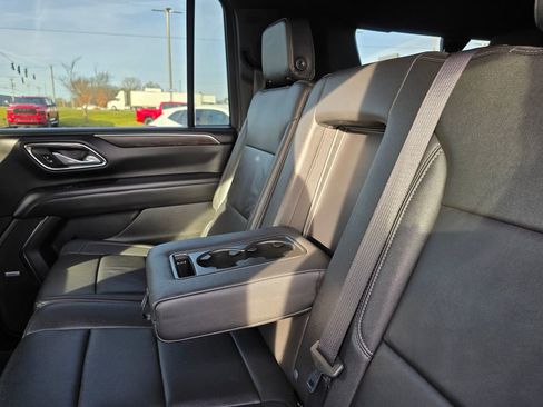 Used 2024 Chevrolet Suburban LT image 35
