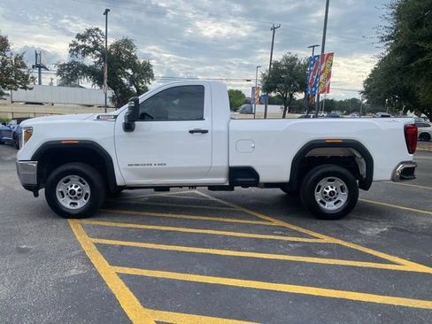 Used 2022 GMC Sierra 2500 Pro w/ Convenience Package AWD/4WD image 2