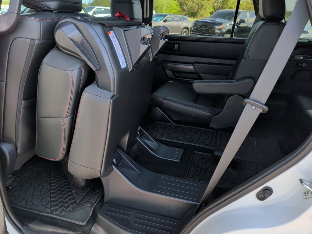 Used 2025 Toyota Sequoia TRD Pro AWD/4WD image 38