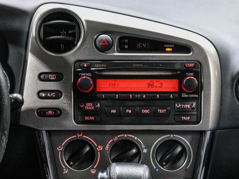 Used 2005 Toyota Matrix XR FWD image 15