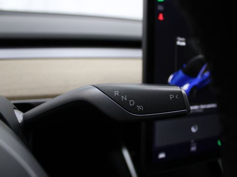 Used 2020 Tesla Model 3 Long Range image 37