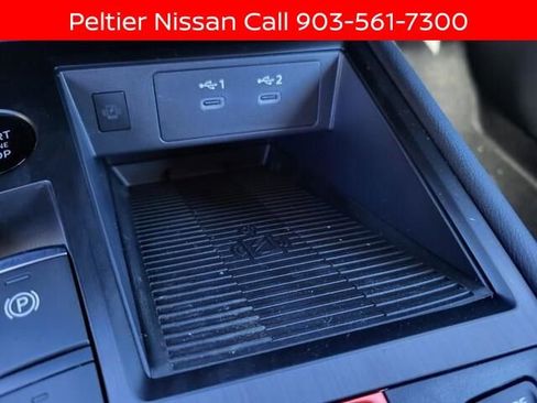 New 2025 Nissan Kicks SR w/ Illumination Package image 11