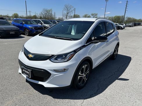 Used 2019 Chevrolet Bolt Premier w/ Infotainment Package image 2