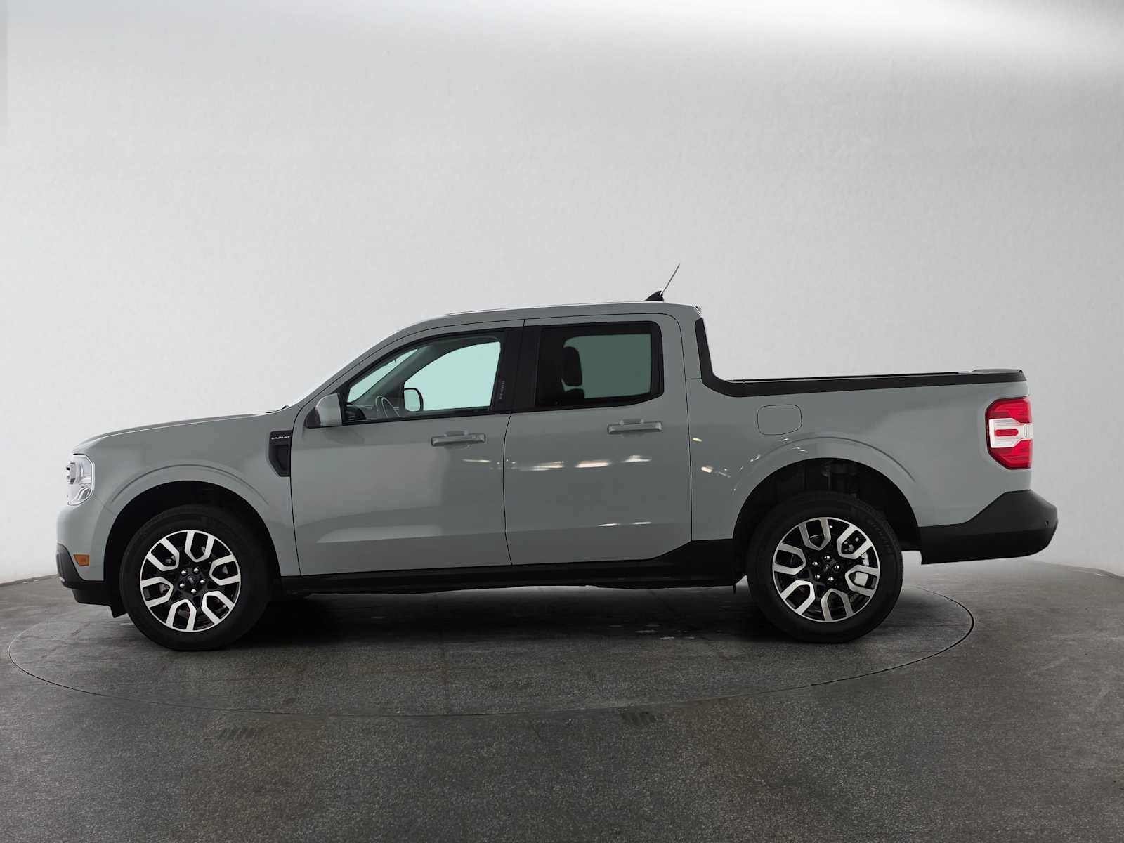 Used 2022 Ford Maverick Lariat w/ Lariat Luxury Package FWD image 6