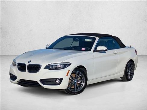 Used 2018 BMW 230i Convertible image 1
