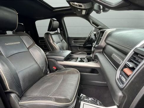 Used 2021 RAM 3500 Laramie w/ Night Edition image 30