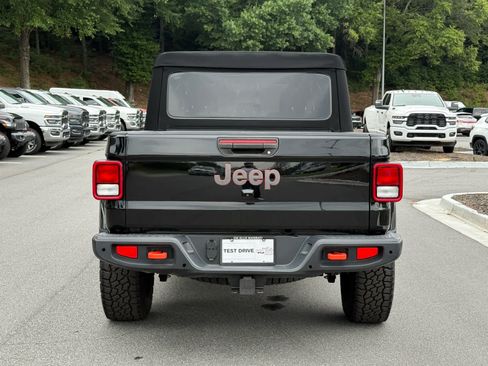 Used 2022 Jeep Gladiator Mojave w/ Trailer Tow Package AWD/4WD image 4