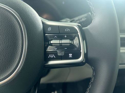 New 2026 Kia Sorento EX w/ EX Premium Package FWD image 19
