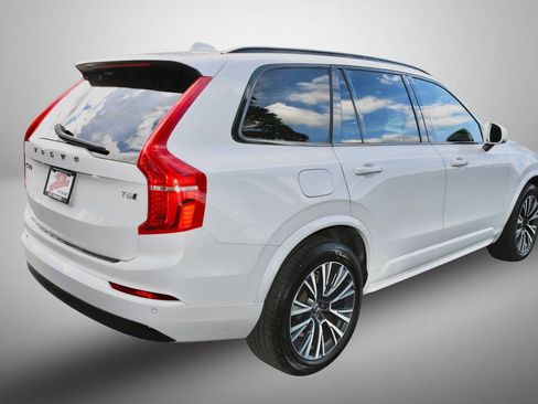 Used 2022 Volvo XC90 T6 Momentum w/ Advanced Package AWD/4WD image 7