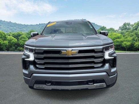 Used 2025 Chevrolet Silverado 1500 High Country w/ Technology Package AWD/4WD image 27