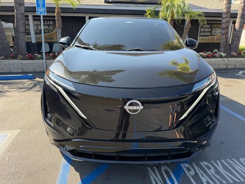 Used 2025 Nissan Ariya AWD image 2