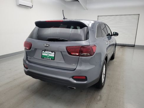 Used 2020 Kia Sorento AWD V6 image 7