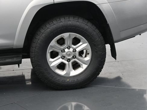 Used 2022 Toyota 4Runner SR5 Premium AWD/4WD image 13