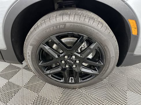 Used 2024 Chevrolet Blazer LT w/ Convenience Package image 11