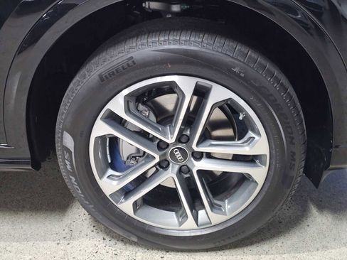 New 2025 Audi Q5 Premium image 9