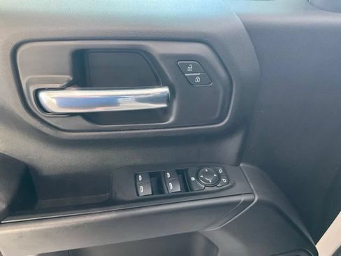 Used 2023 Chevrolet Silverado 1500 Custom Trail Boss AWD/4WD image 5